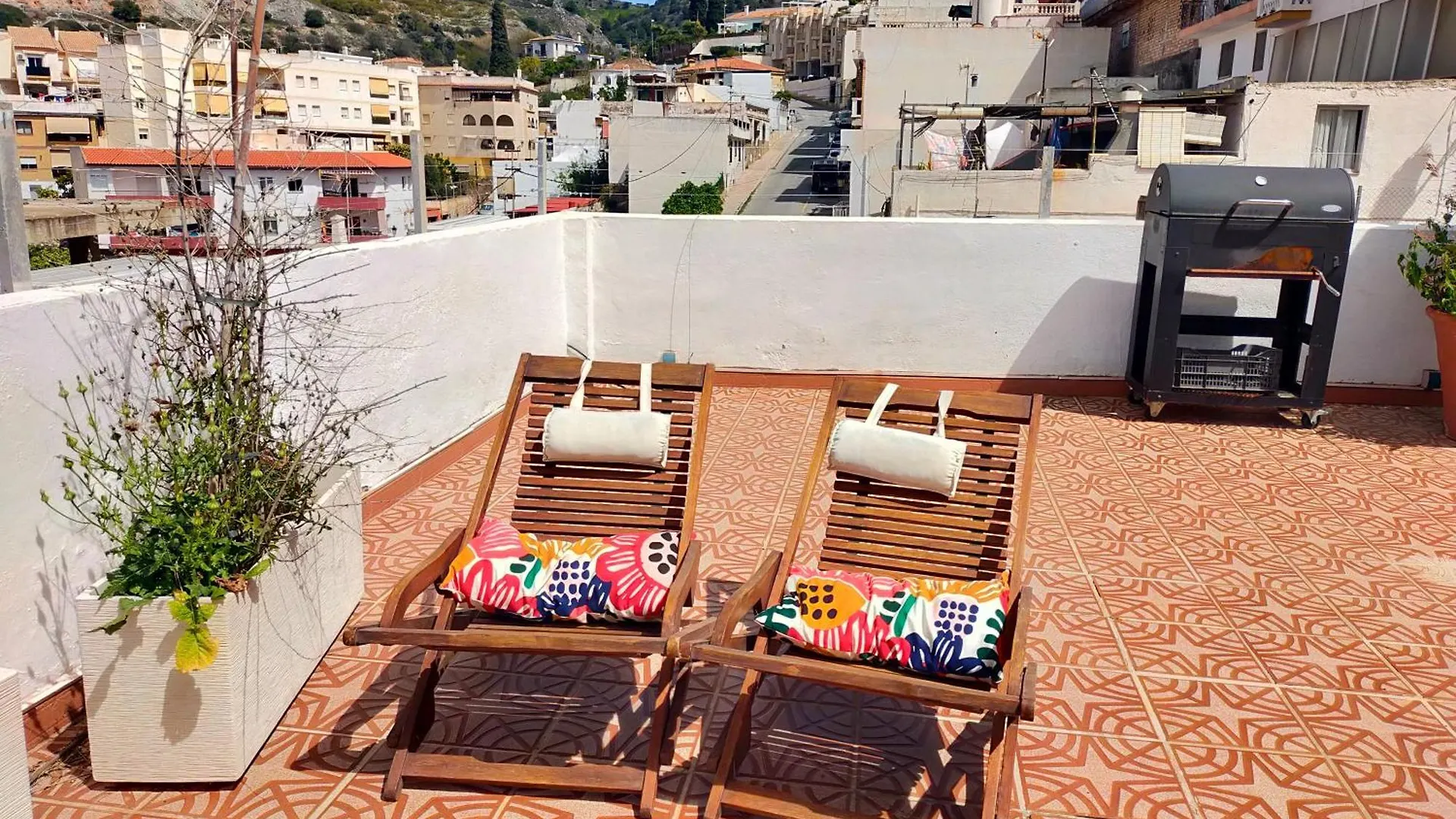 Amazing Apartment & Great Terrace & 4Bedrooms La Herradura