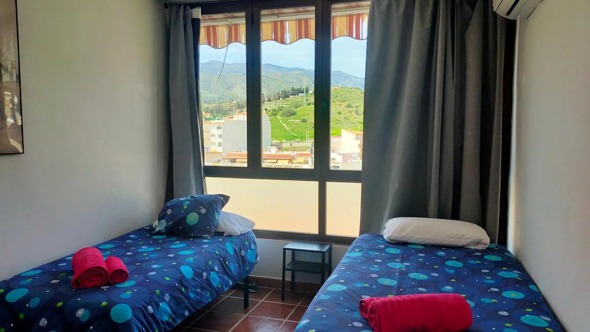 Amazing Apartment & Great Terrace & 4Bedrooms La Herradura  Spain