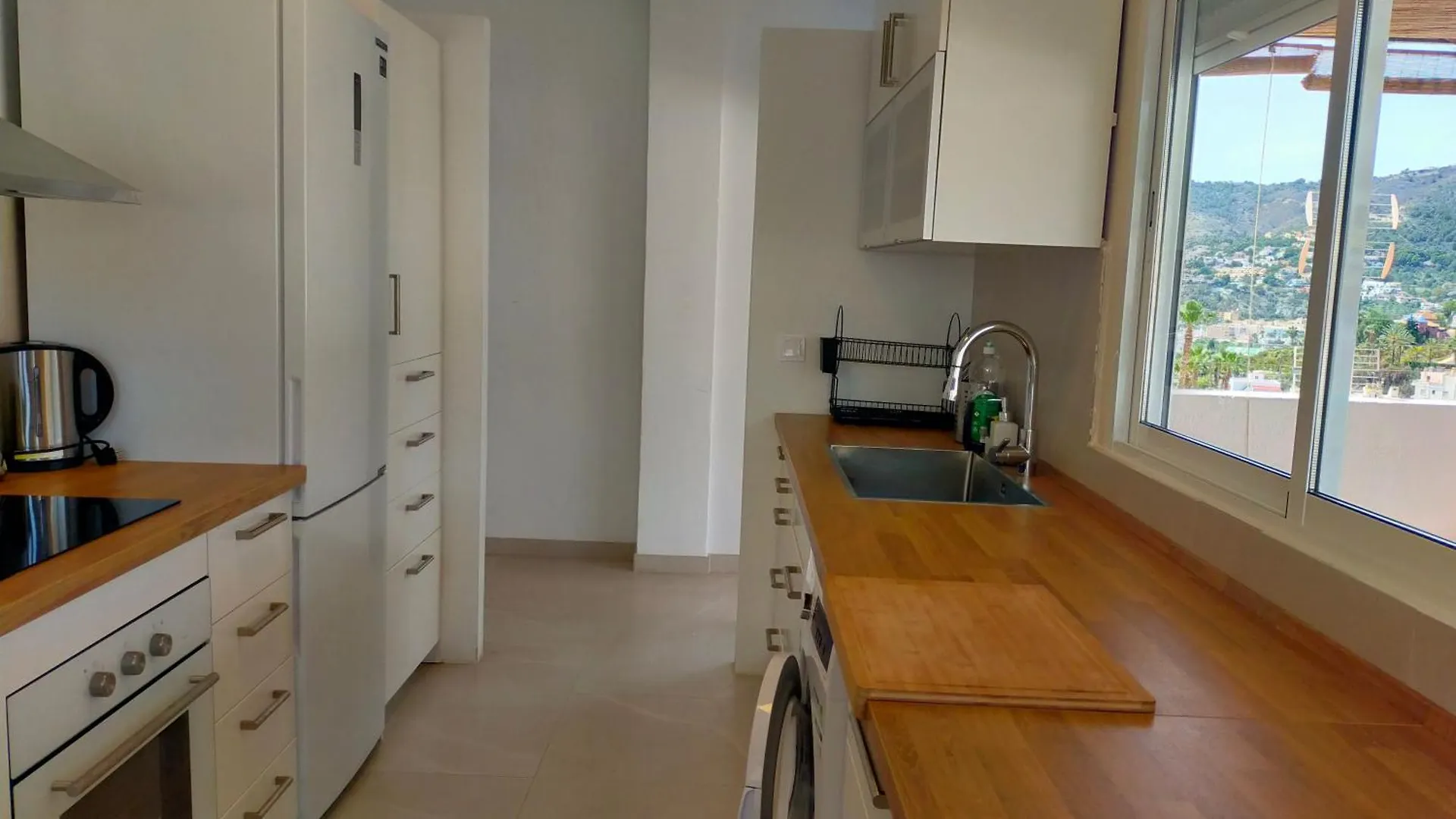 Amazing Apartment & Great Terrace & 4Bedrooms La Herradura